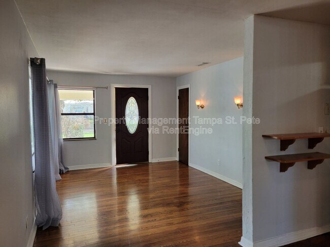 Building Photo - 4311 S Thatcher Ave