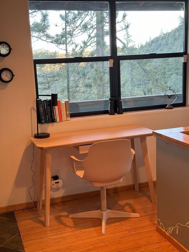 Building Photo - 2-Bed, 1-Bath Mountain Cabin Retreat with ...