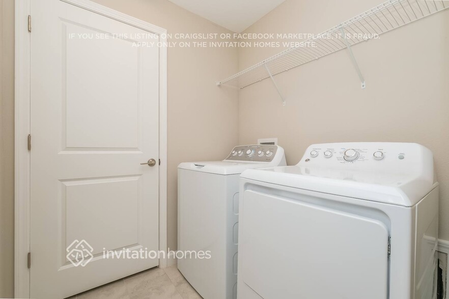 Building Photo - 2899 Gridiron Garden Isle