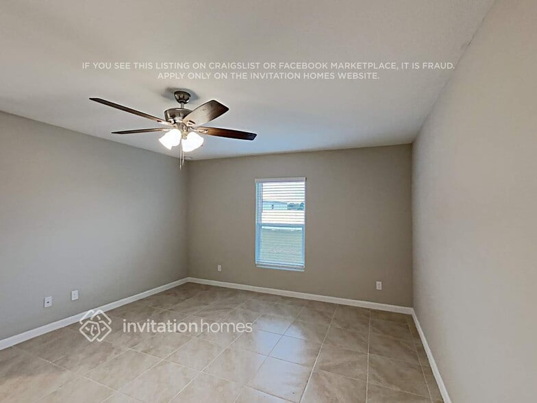 Building Photo - 365 SW Ridgecrest Dr