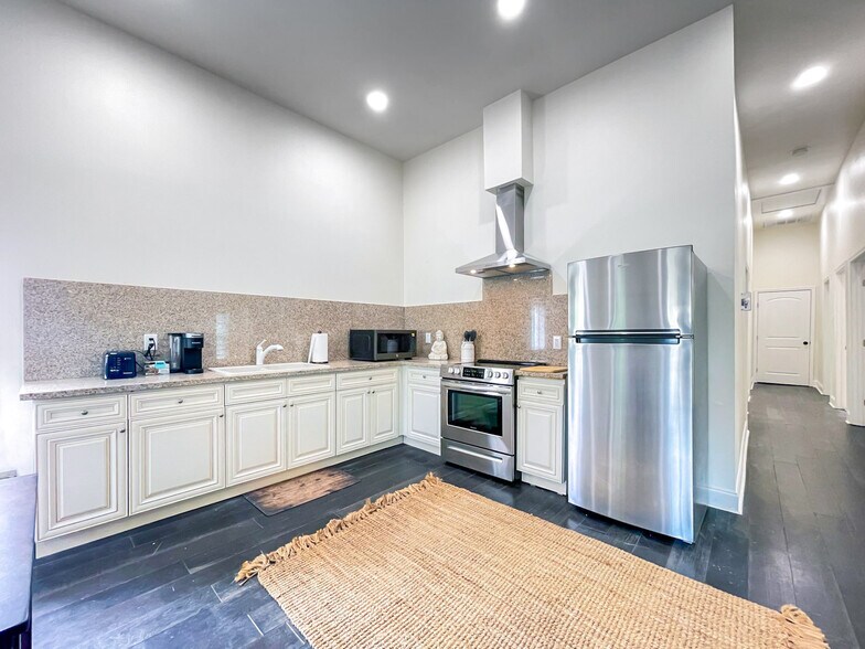 Building Photo - 2420 Martin Luther King Jr Blvd