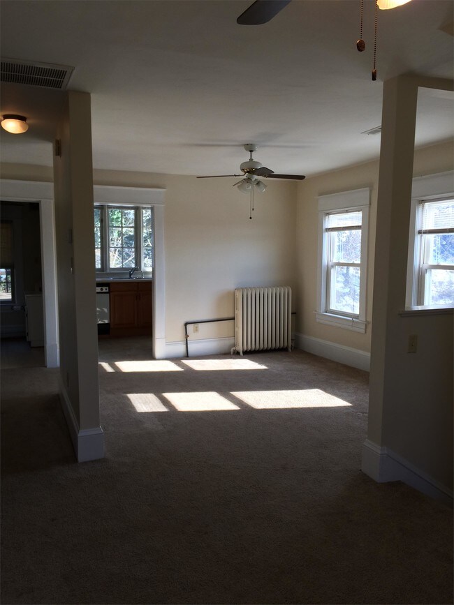 Building Photo - 1622 Hamilton Terrace SE