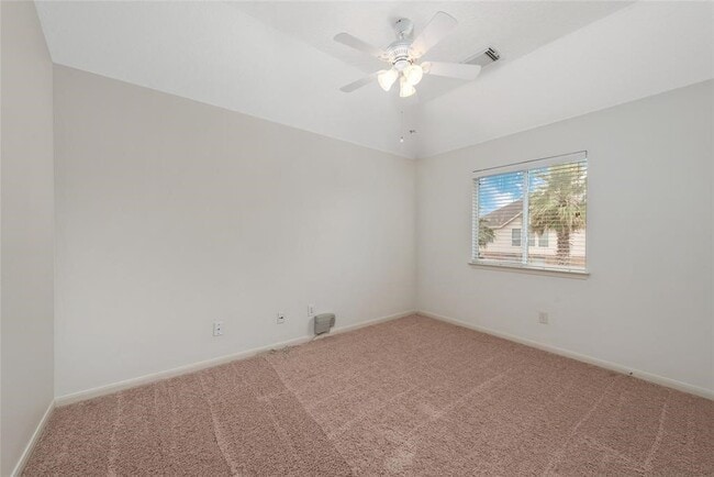 Building Photo - 10039 Noisy Waters Dr