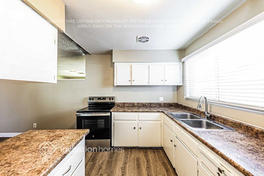 Building Photo - 6921 W Hazelwood St