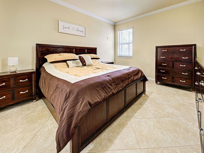 Building Photo - Stoneybrook at Venice; 4bd/2ba home