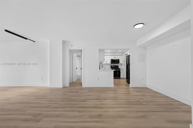Building Photo - 13155 Ixora Ct