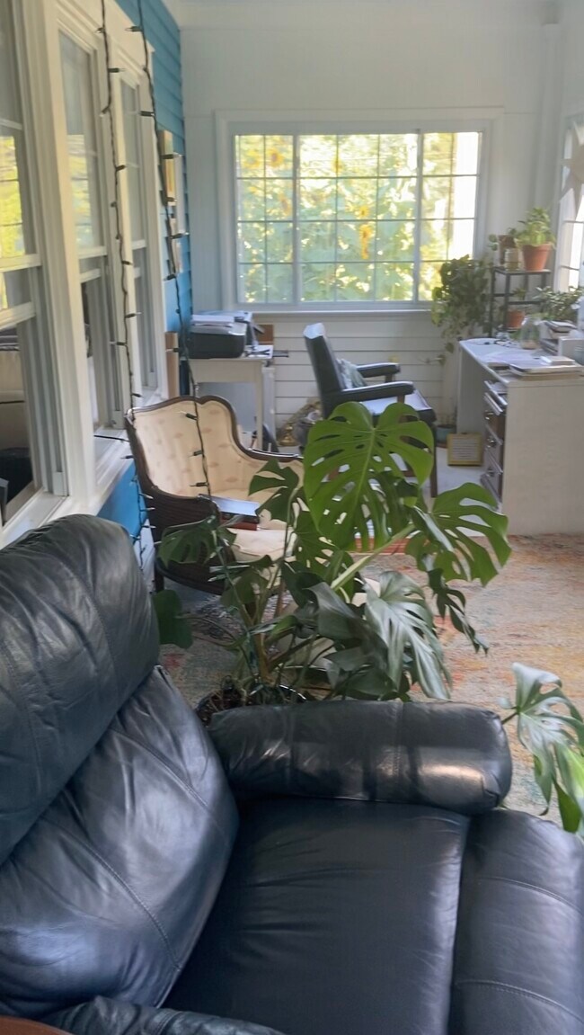 Sunroom - 6258 Lee highways