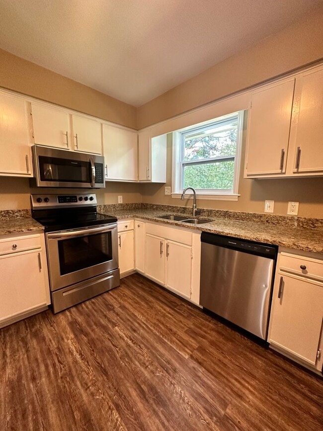 Building Photo - 16079 Molokai Dr