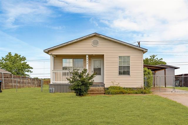 Primary Photo - 1702 Manor Garden Mnr