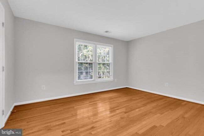 Building Photo - 13072 Autumn Willow Dr