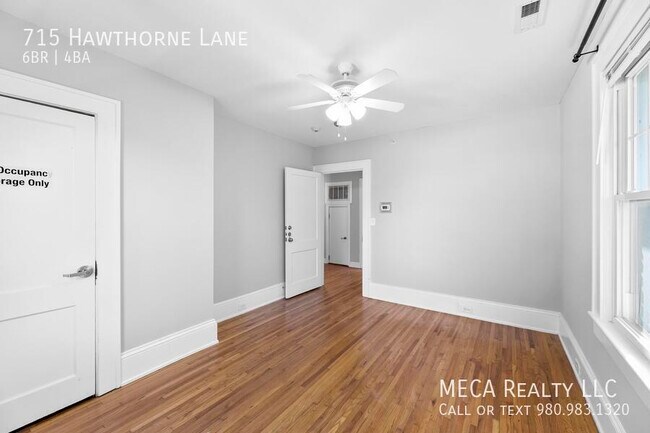 Building Photo - 715 Hawthorne Ln