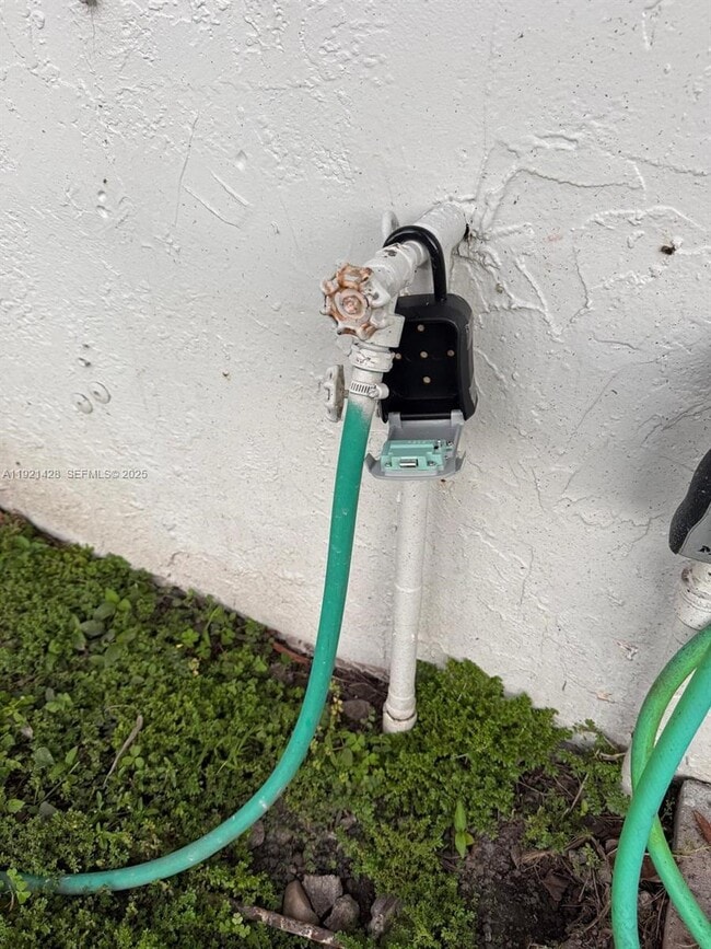 Building Photo - 14111 SW 121st Pl