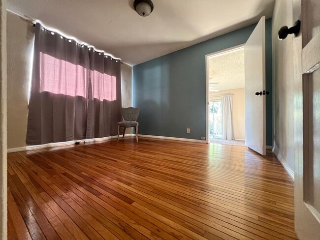 Middle bedroom leading to back office/bedroom - 14340 Hatteras St
