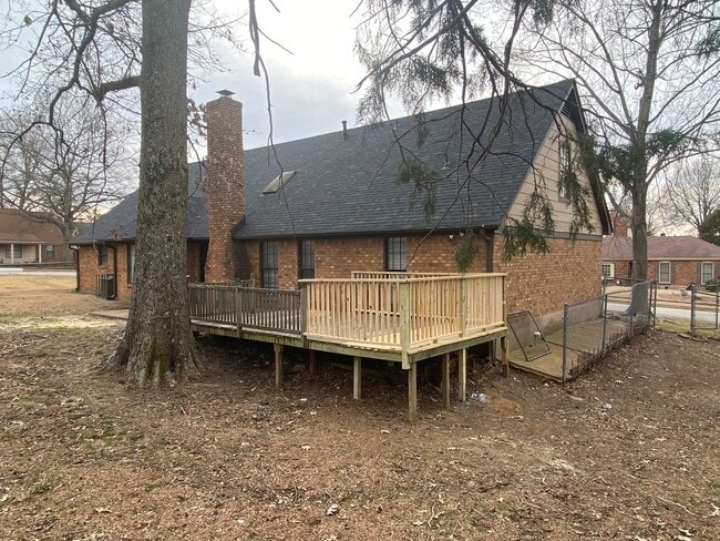Building Photo - 4244 Chesapeake Way