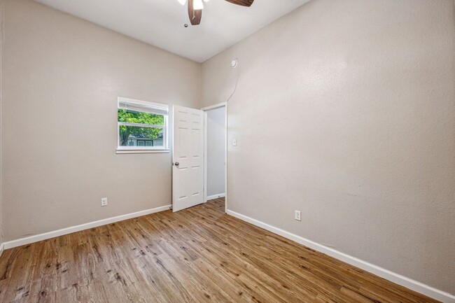Building Photo - 778 N Belknap St