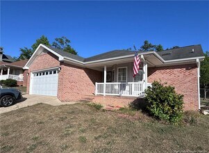 Building Photo - 1535 Londonderry Pl