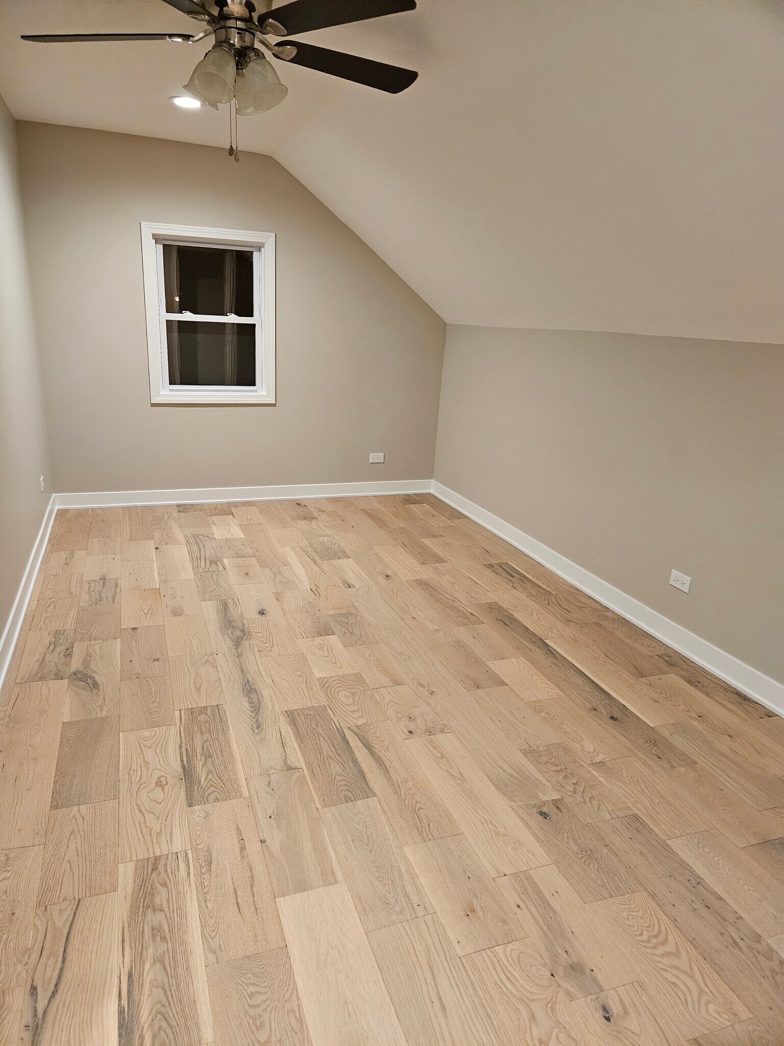 Building Photo - 11255 Walker Rd