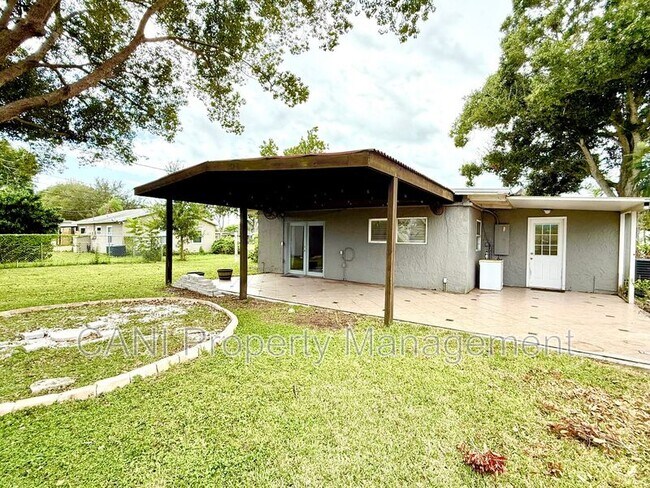 Building Photo - 6613 Orchard Dr N