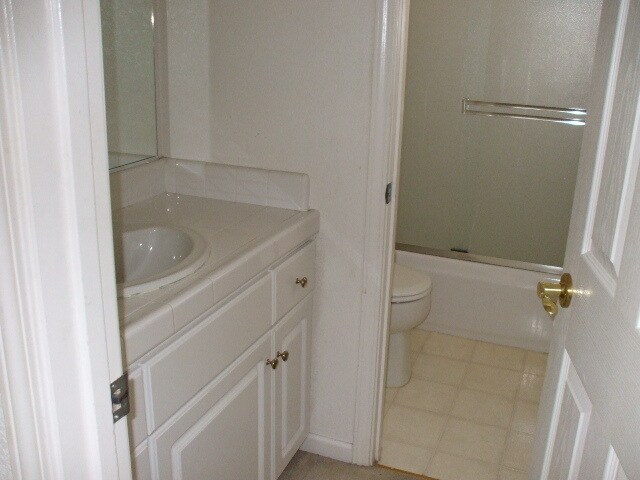 Building Photo - Granite Bay, Swan Cove - Gated