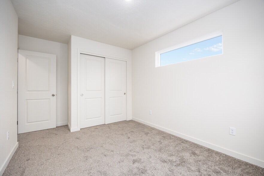 Building Photo - 20 S Volland St