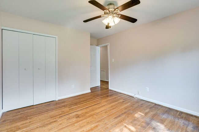 Building Photo - 4228 San Carlos Dr