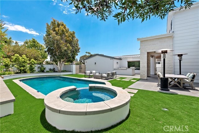 Building Photo - 2507 Alta Vista Dr