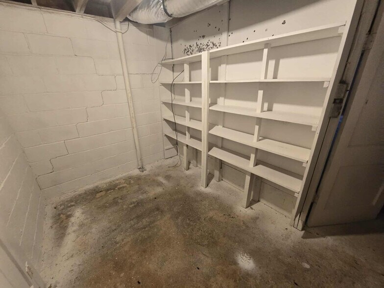 Building Photo - 69 Bellview Rd