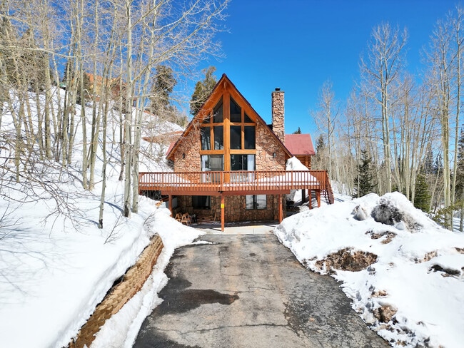 Building Photo - 656 Aspen Dr