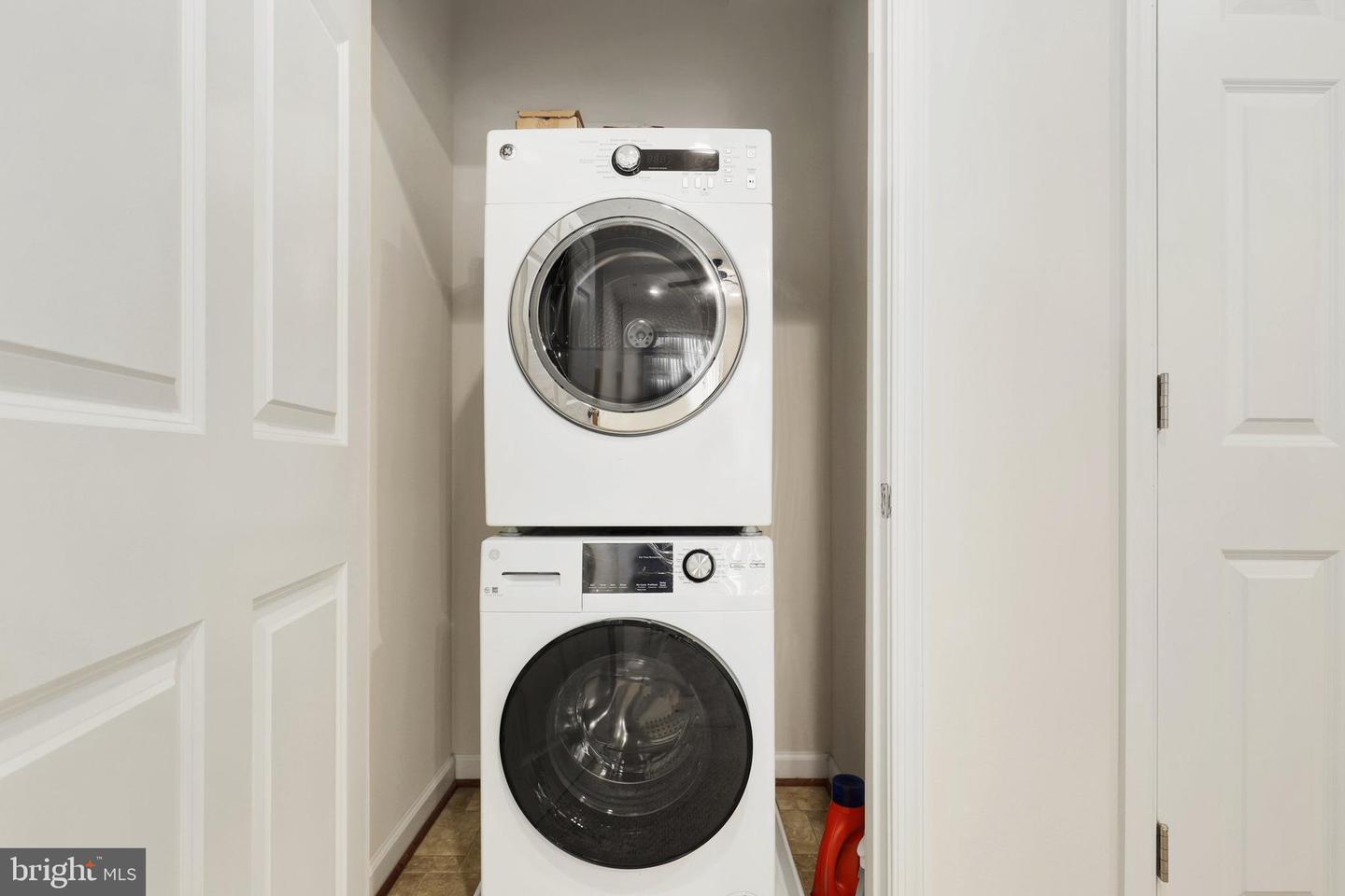 Building Photo - 205 Woodstream Blvd