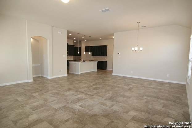 Building Photo - 5633 Briar Fld