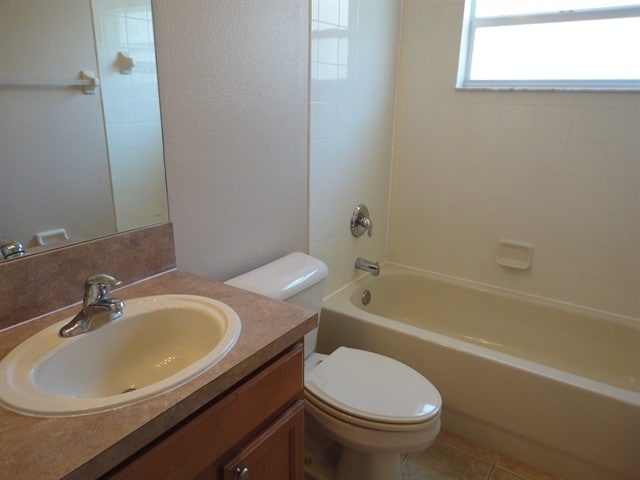 Building Photo - 1304 Emerald Hill Way