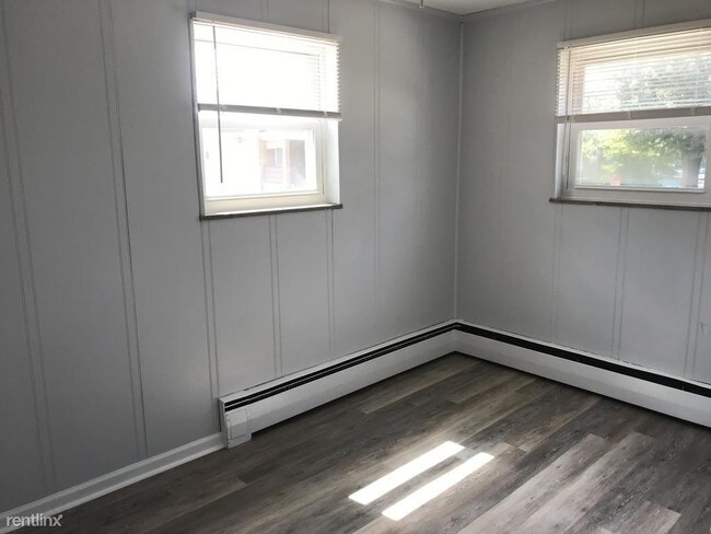 Building Photo - 801 23rd St