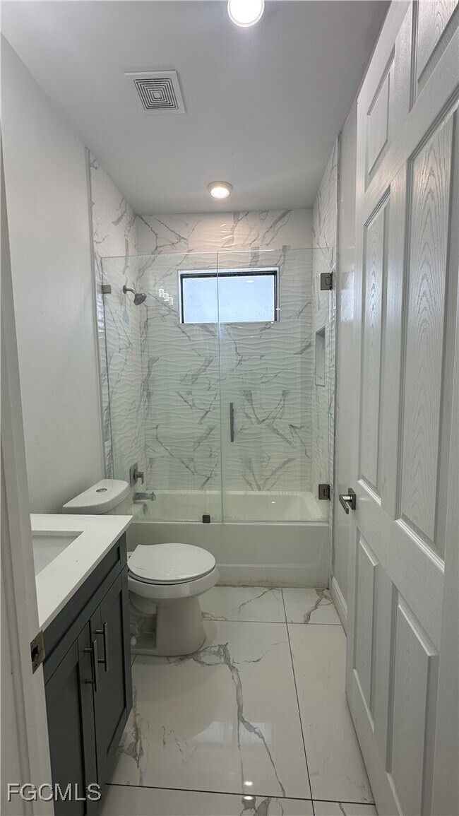 Building Photo - 3217 64th St W