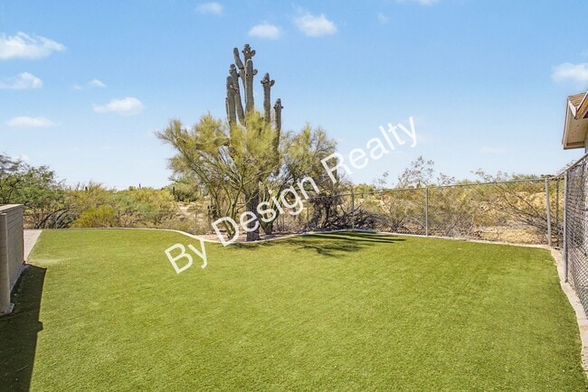 Building Photo - Mid Century Ranch Home on 2+ Acres with Private Pool - Mountain & City Views