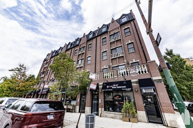 Building Photo - 2 bedroom in Chicago IL 60642