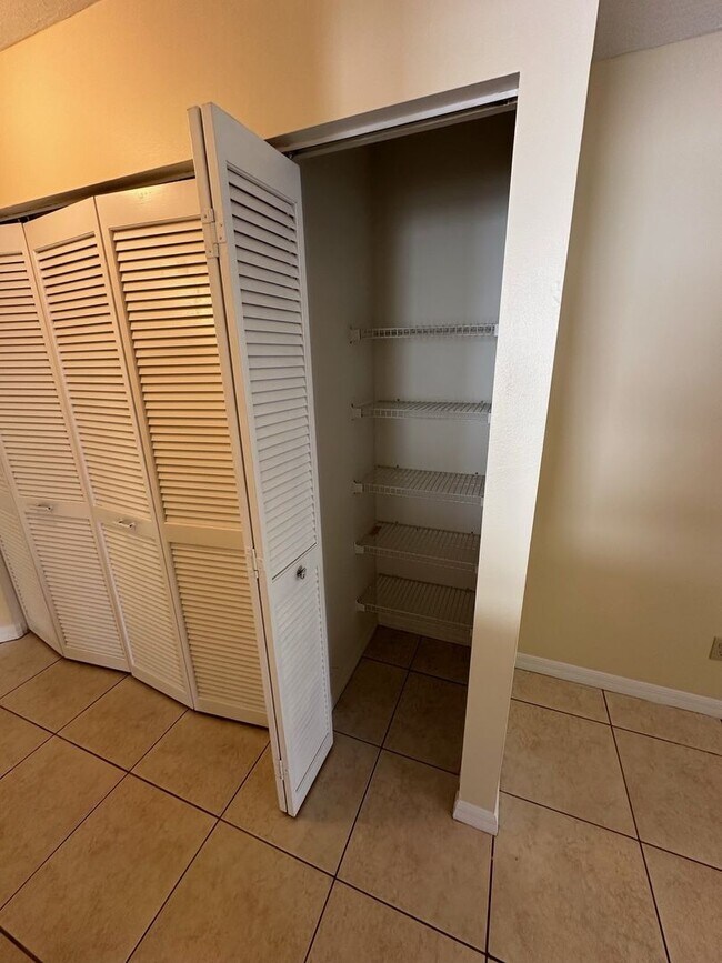 Building Photo - 2BD / 2BA SUNTREE VILLA HOME