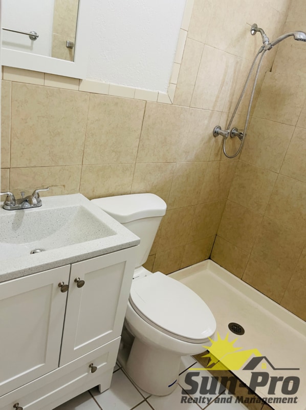 Building Photo - 708 Georgia St