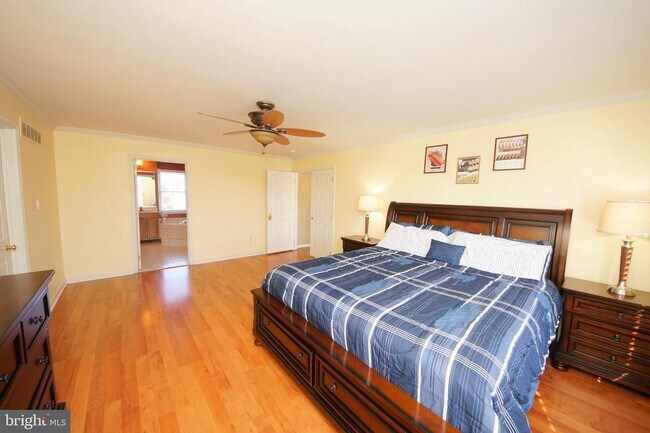 Building Photo - 43 Pickering Dr