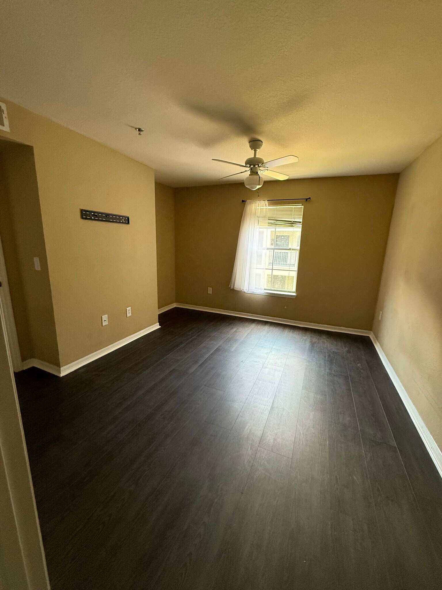Building Photo - 8517 Island Breeze Ln