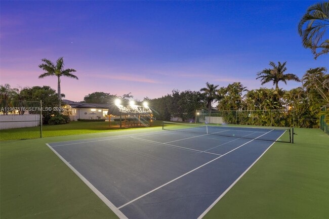 Building Photo - 14615 SW 77th Ct