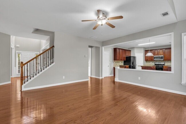 Building Photo - 701 Courageous Ct
