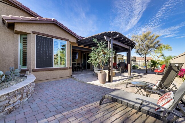 Building Photo - 17716 W Cedarwood Ln