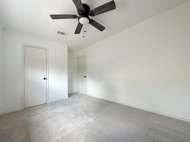 Building Photo - 17809 Cluster Ct
