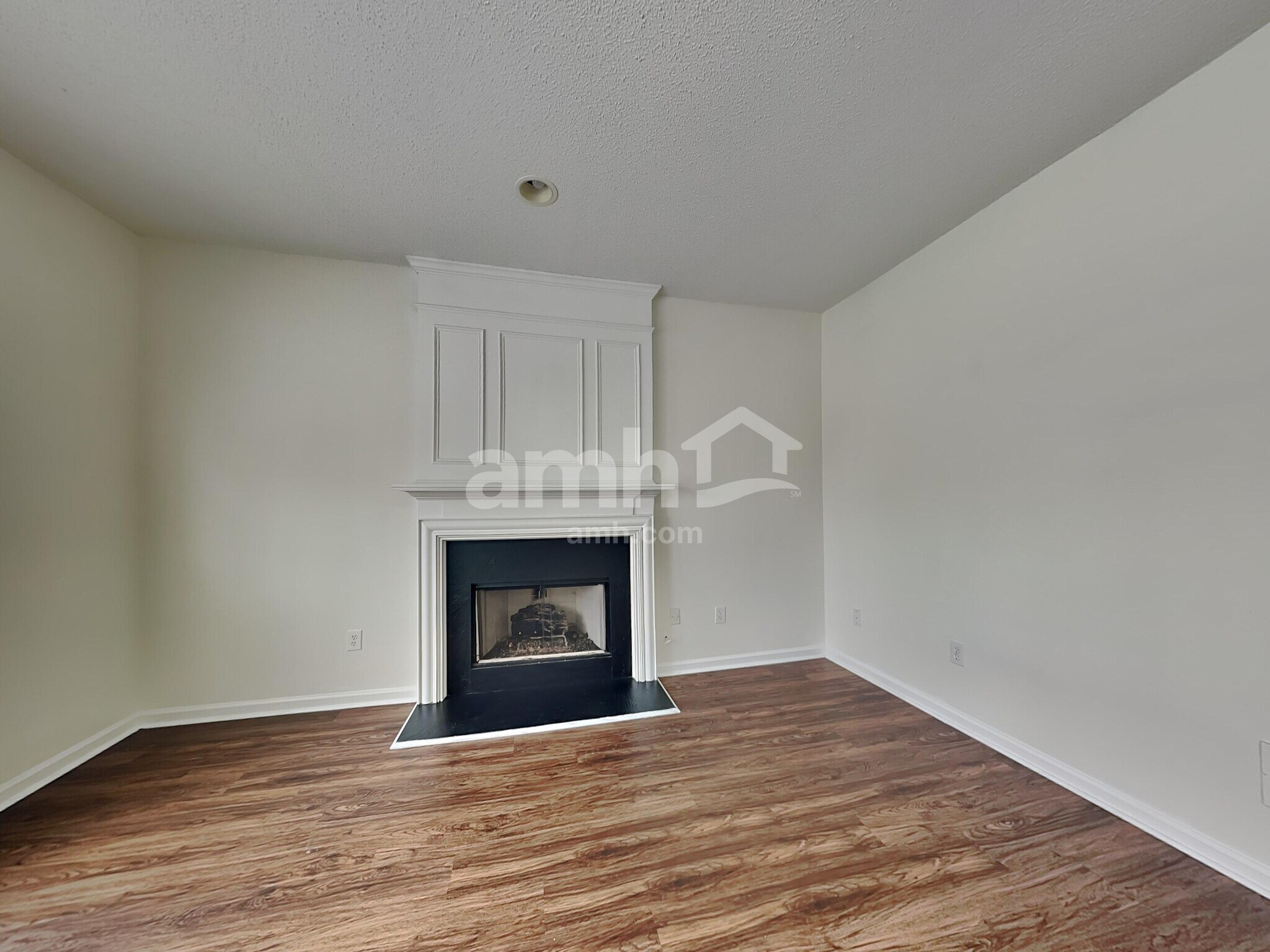 Building Photo - 105 Bay Hill Dr