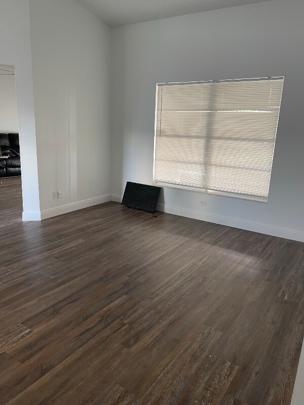 Building Photo - 7783 Indian Ridge Trail N