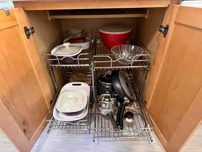 Building Photo - 2590 First St