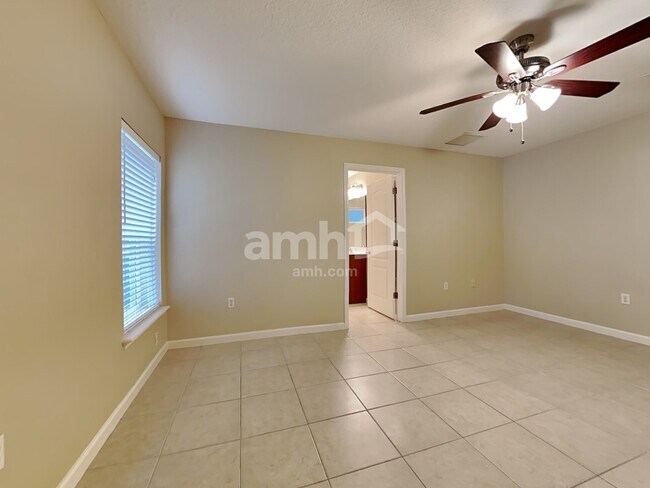 Building Photo - 72 Twin Lakes Drive