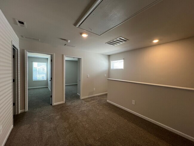 Building Photo - 3700 Backwater St