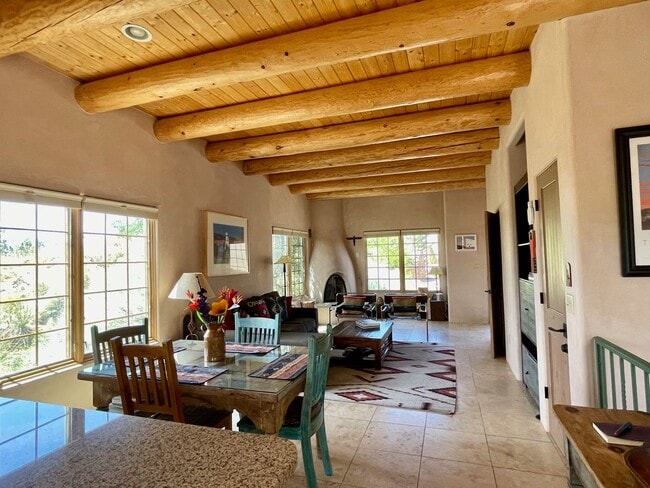 Building Photo - 501 Rio Grande Ave