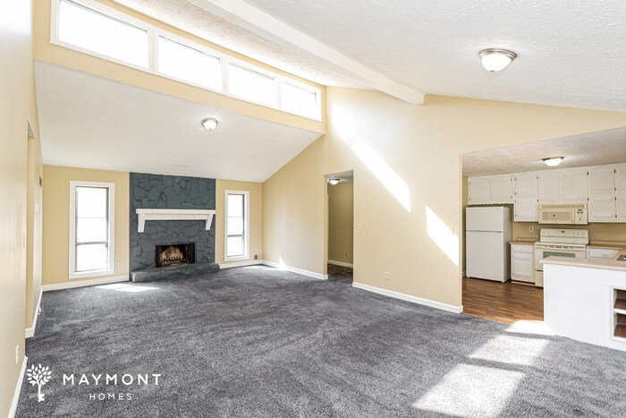 Building Photo - 9440 Hidden Branch Dr